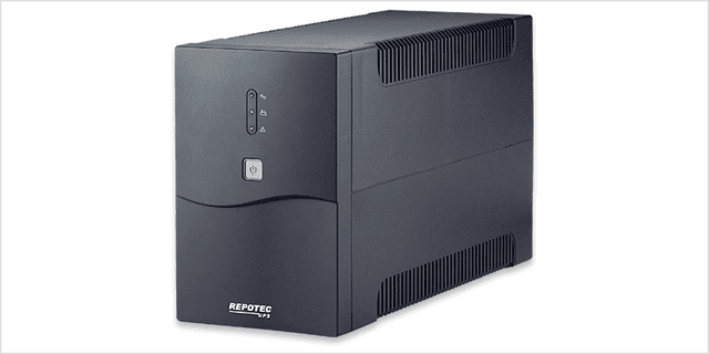 RPT-5730DU 3KVA/1800W W/USB